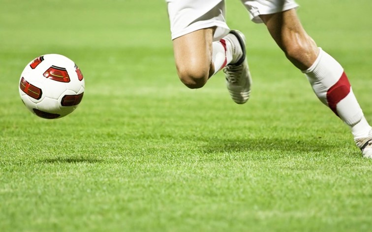 cork-infill-player-football-artificial-grass.jpg